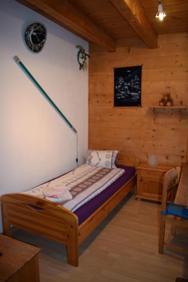 B&B Stiffler-Huus Davos Exterior photo