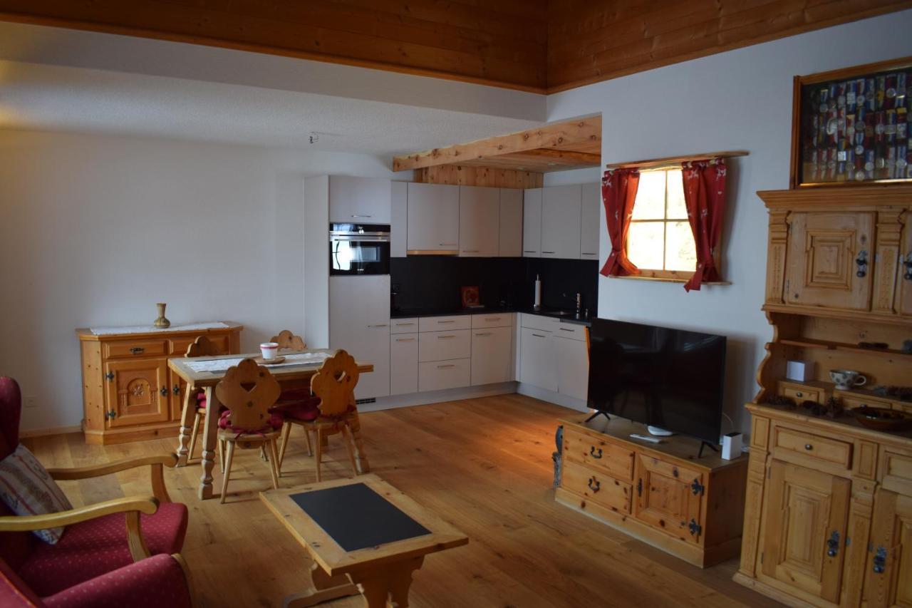 B&B Stiffler-Huus Davos Exterior photo