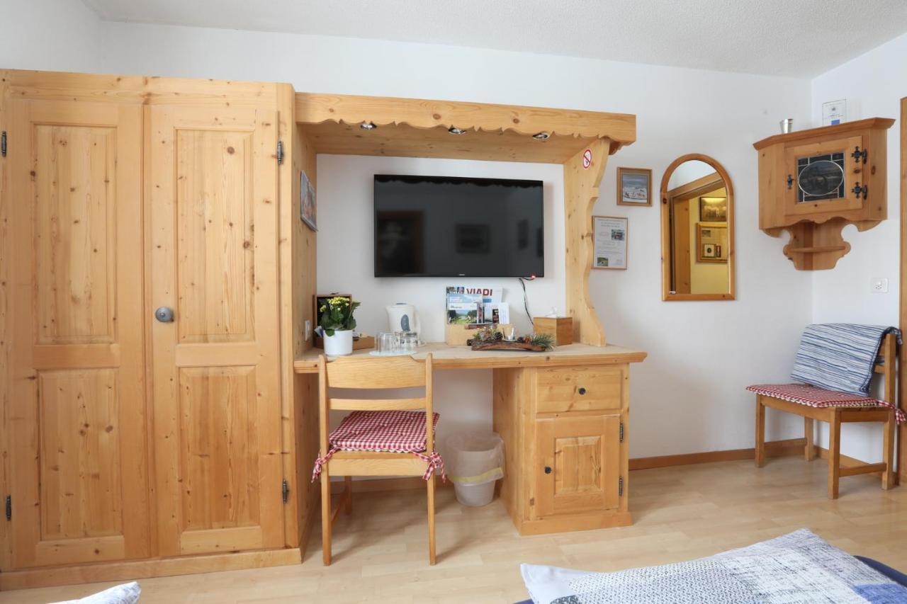 B&B Stiffler-Huus Davos Exterior photo