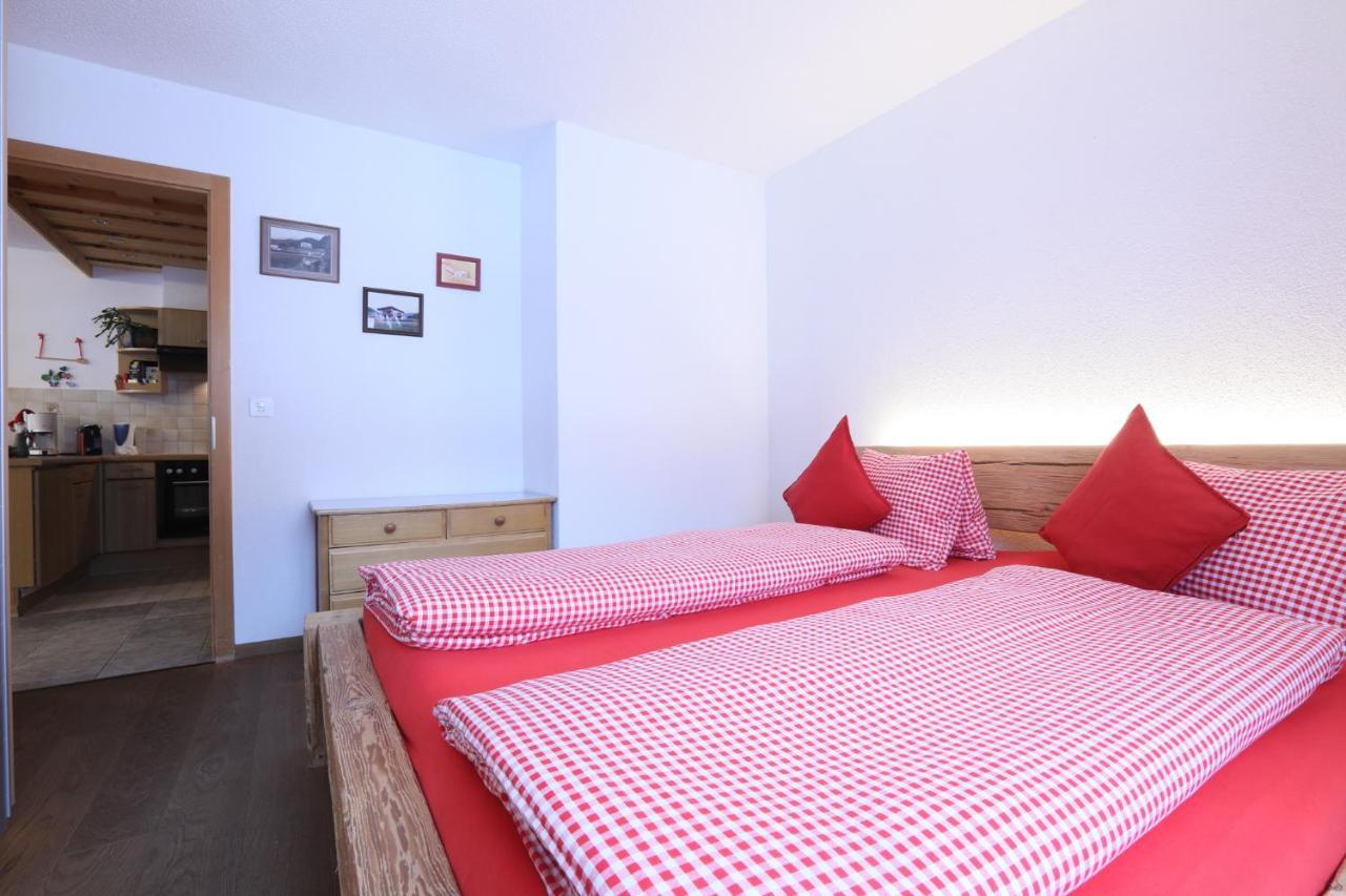 B&B Stiffler-Huus Davos Exterior photo